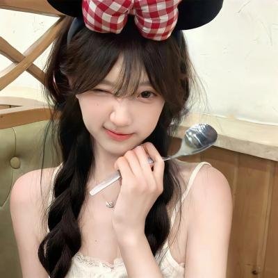 丑小鸭天鹅